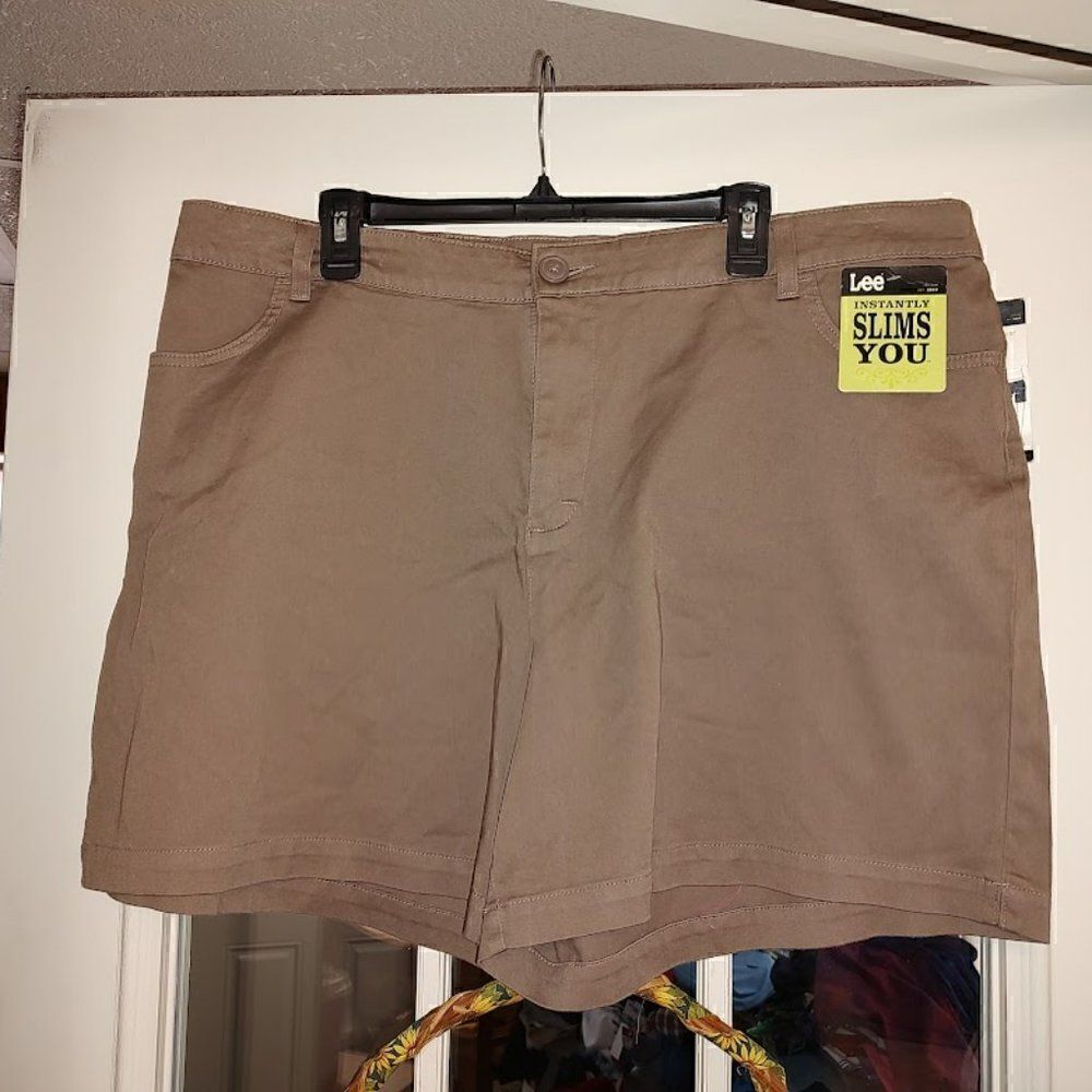 New Lee Dark Tan Instantly Slims You Shorts Women's 22W Medium
